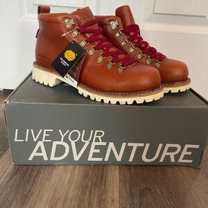 NIB Eddie Bauer Women’s K-6 Boots